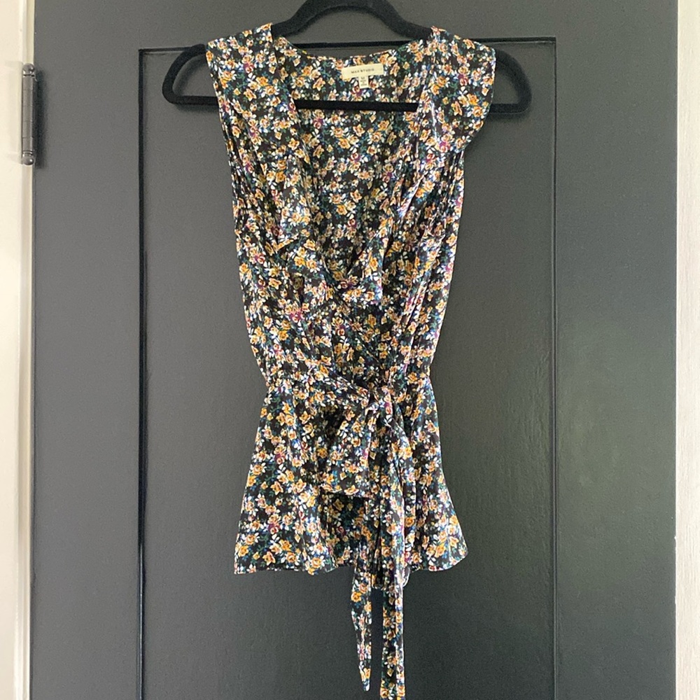 Womens Max Studio Floral Light Weight Wrap Tank Top Size M